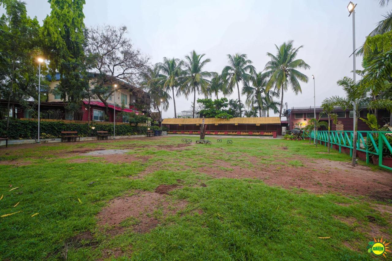 Summer Green Resort Haiderabad Buitenkant foto