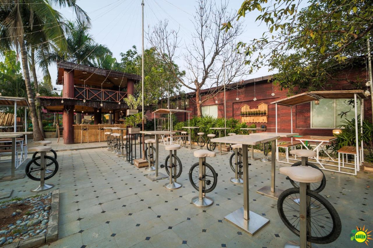 Summer Green Resort Haiderabad Buitenkant foto