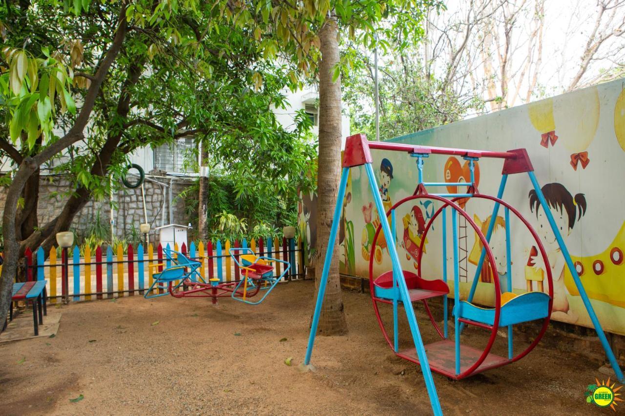 Summer Green Resort Haiderabad Buitenkant foto