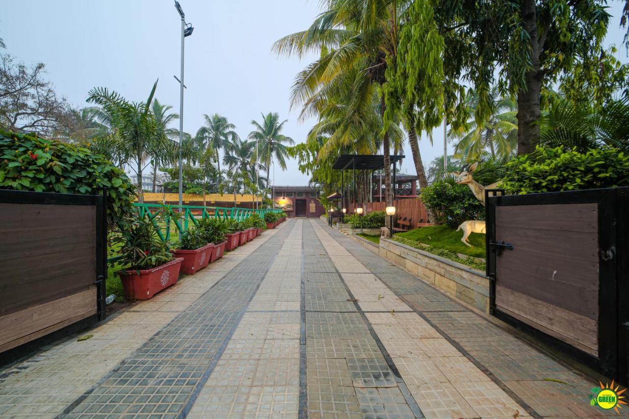 Summer Green Resort Haiderabad Buitenkant foto