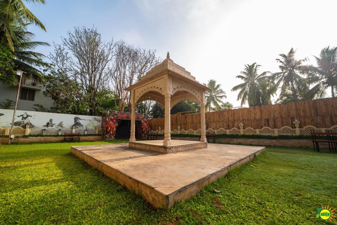 Summer Green Resort Haiderabad Buitenkant foto