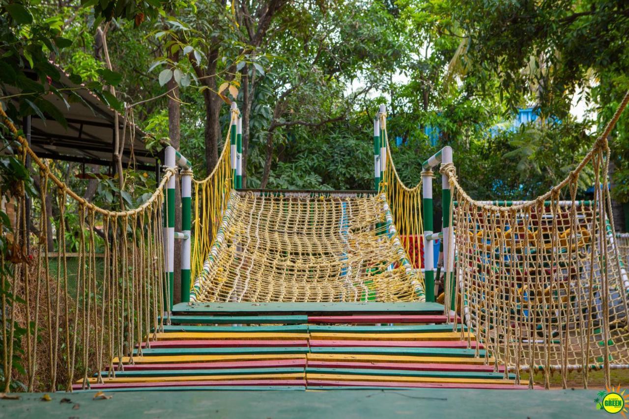 Summer Green Resort Haiderabad Buitenkant foto