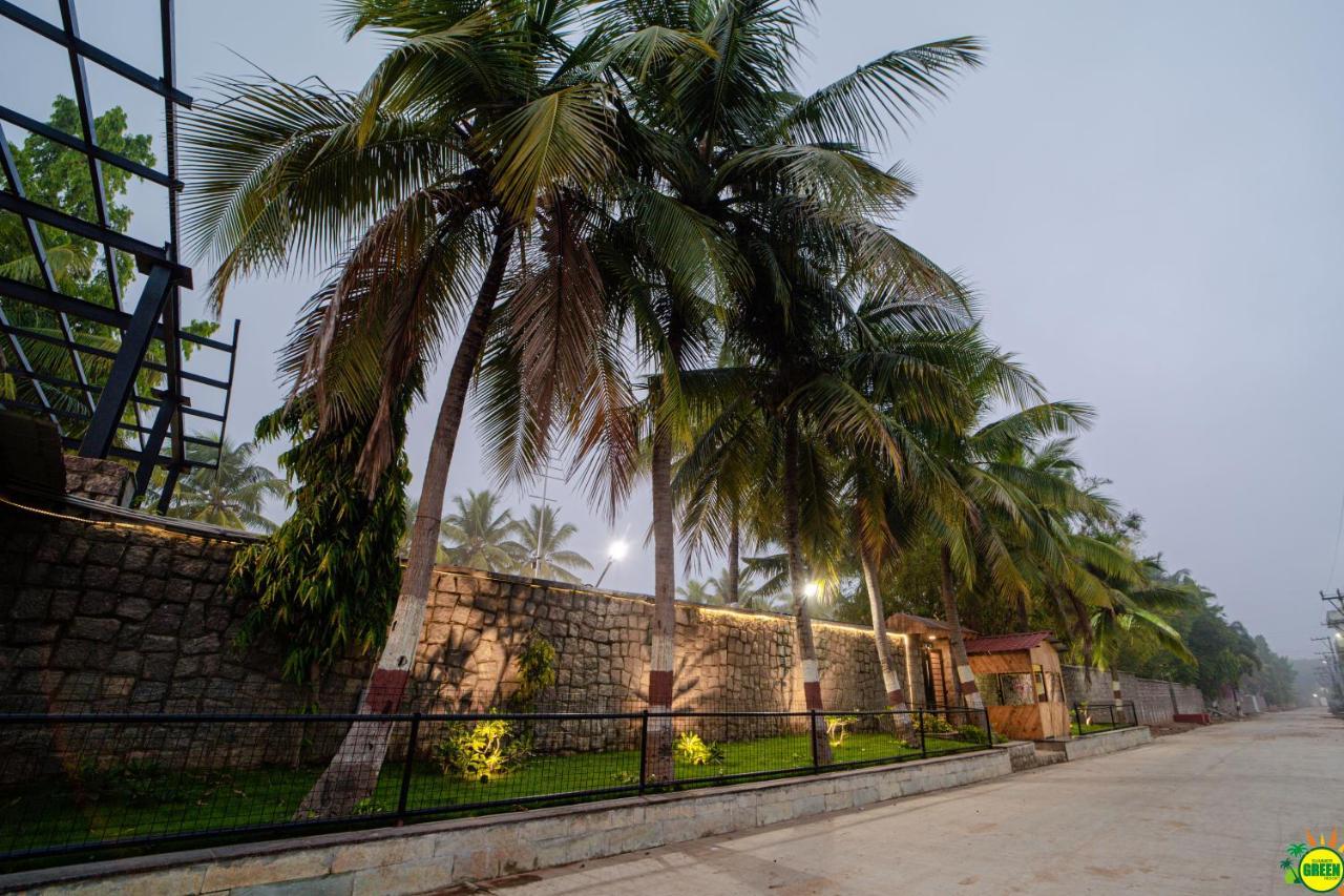 Summer Green Resort Haiderabad Buitenkant foto