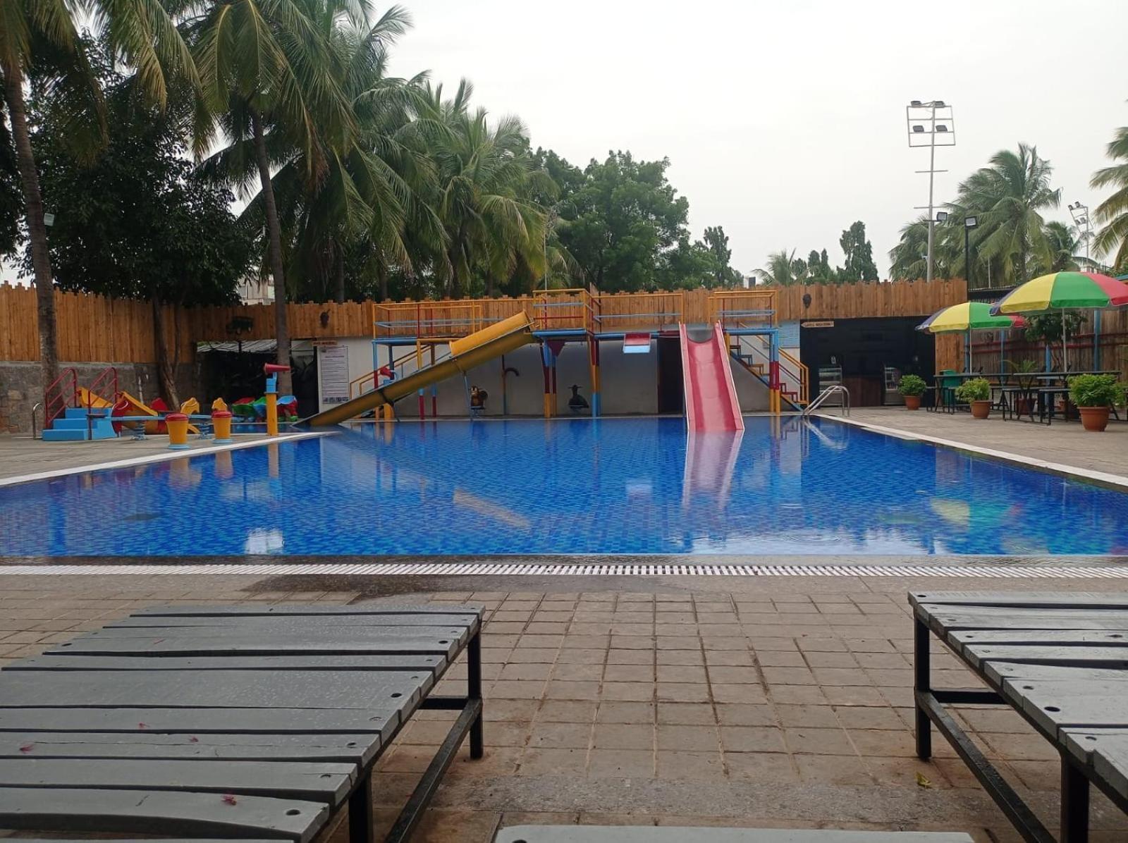 Summer Green Resort Haiderabad Buitenkant foto